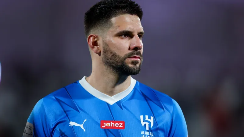 الهلال يخوض ودية فالدهوف بغيابات مؤثرة.. وبونو يتصدر تصويت أفضل حارس