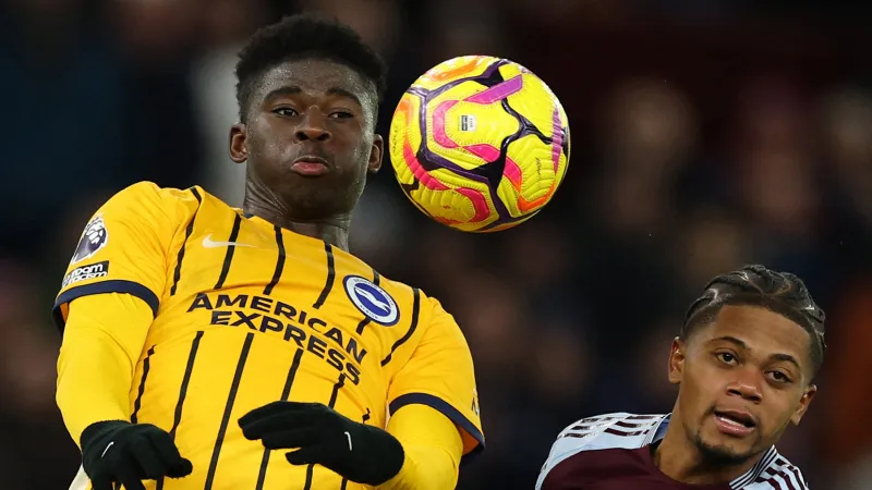 مانشستر يونايتد يقترب من إتمام أغلى صفقة في تاريخه مع كارلوس باليبا