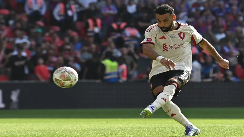 محمد صلاح في مرمى الانتقادات بعد خسارة ليفربول أمام كريستال بالاس