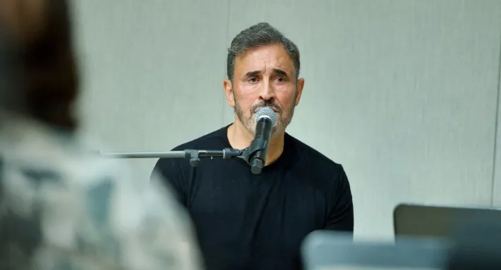 أسعار  التذاكر وشروط الحضور.. تفاصيل حفل كاظم الساهر في موسم جدة 