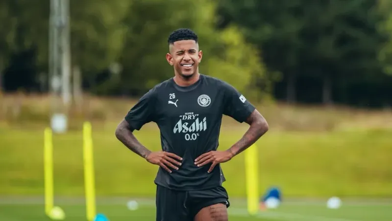 قبل إغلاق الميركاتو.. هل ينتقل سافينيو إلى توتنهام رغم رفض مانشستر سيتي؟