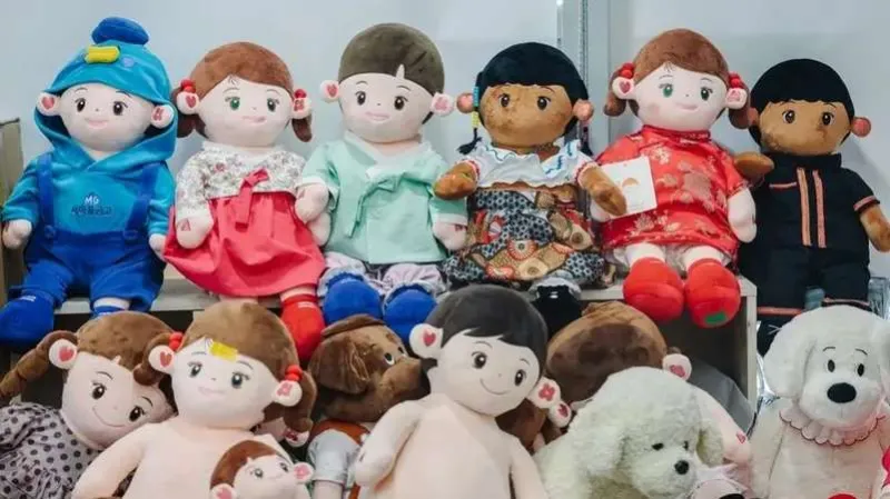 حققت مبيعات هائلة.. كل ما تريد معرفته عن دمية هيودول لمساعدة كبار السن 