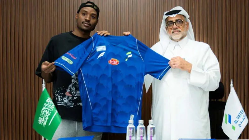 بعد منافسة قوية.. الفتح السعودي يحسم صفقة الزبيدي