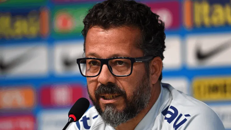 سانتوس يقيل مدربه بعد خسارة كارثية أمام فاسكو (فيديو)