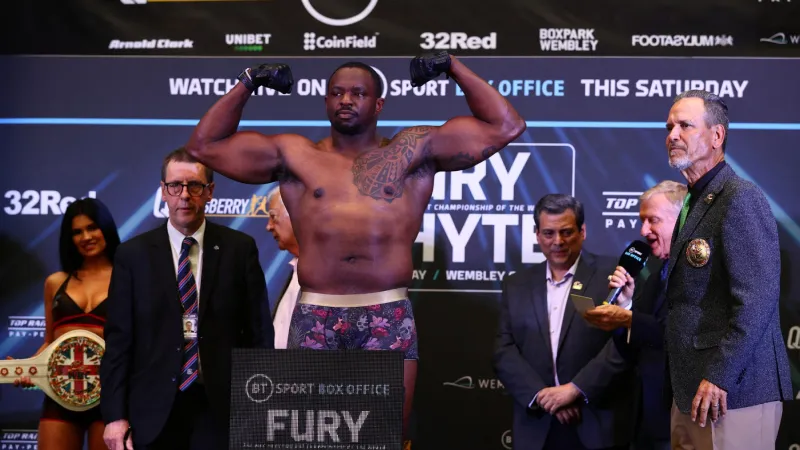 نزال الوزن الثقيل.. هل يفرض إيتاوما هيمنته على الحلبة؟