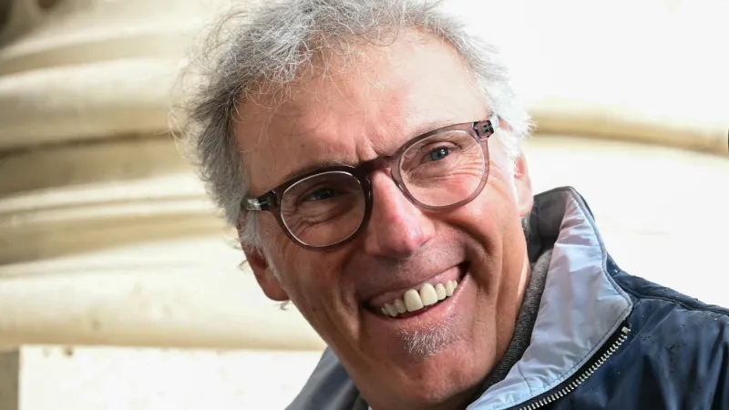 لوران بلان تحت التقييم.. وكاسيميرو خارج حسابات الاتحاد