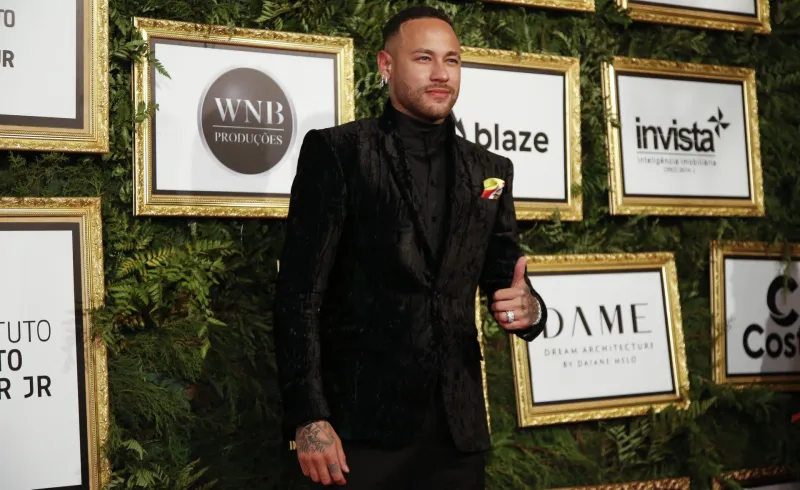  قبل إعلان قائمة السامبا.. نيمار يتعرض لانتكاسة جديدة