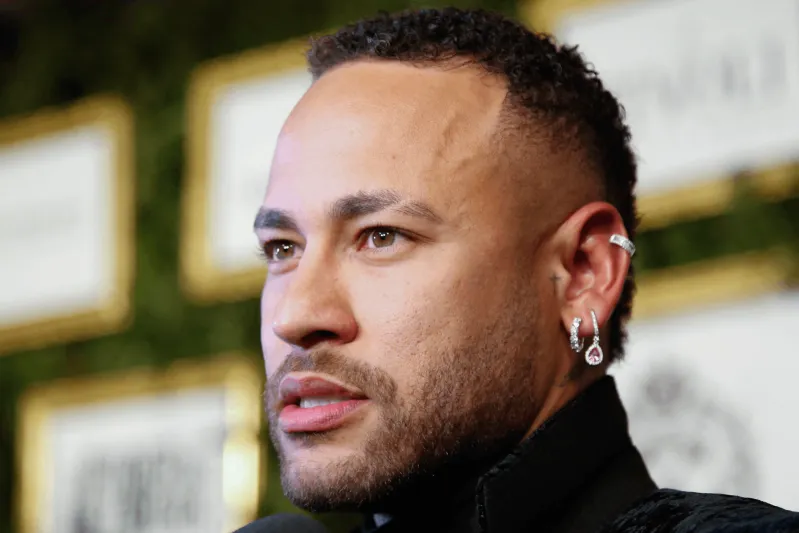 نيمار يحتفل بعيد ميلاد ابنه برسالة مؤثرة (فيديو)