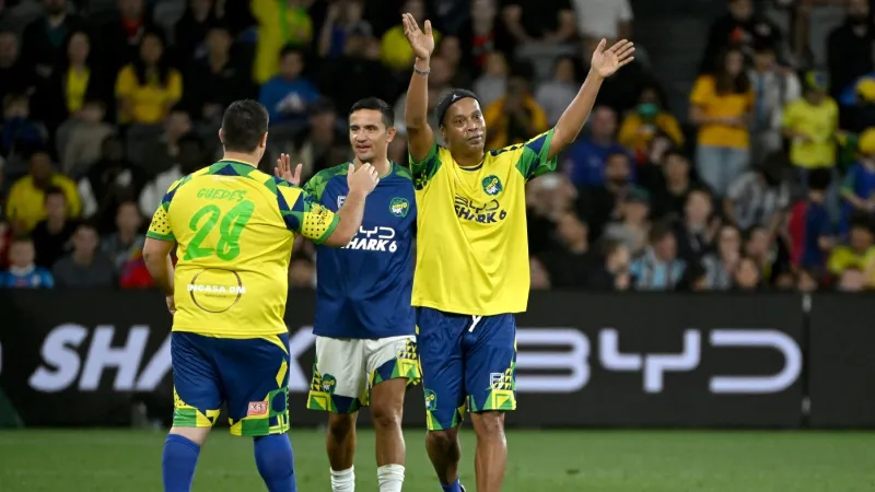 غياب بيليه ورونالدينيو يتصدر.. مفاجآت في تصنيف جديد لأمهر لاعبي العالم