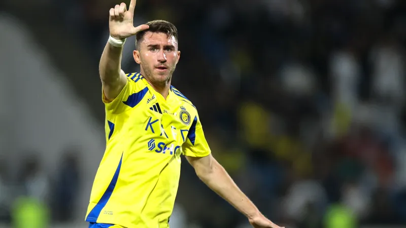 مدافع النصر يقترب من الرحيل.. كومو وبلباو يتسابقان لخطف لابورت