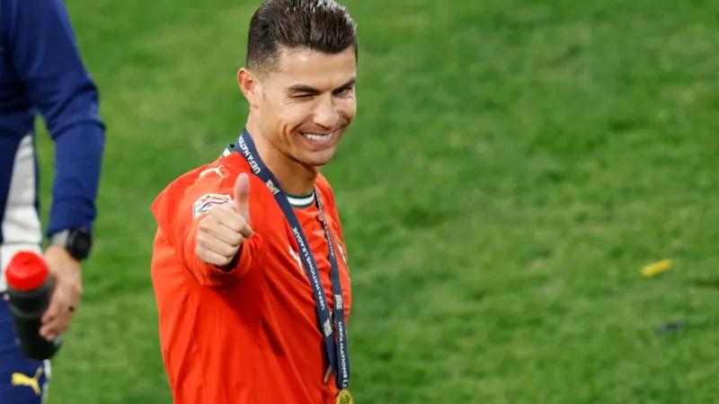 رونالدو يحصل على بطاقة خارقة في FUTTIES بلعبة EA FC 25