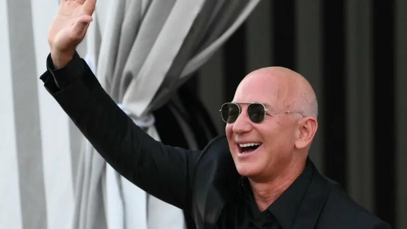 القصة المجهولة عن والد جيف بيزوس البيولوجي