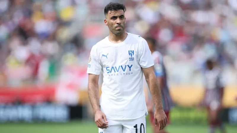 بعد انتهاء إعارة قصيرة مع الهلال.. الشباب يكشف مصير عبدالرزاق حمدالله