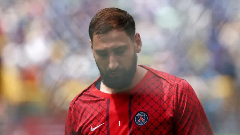 باريس سان جيرمان يضغط على دوناروما للرحيل ويحدد سعره