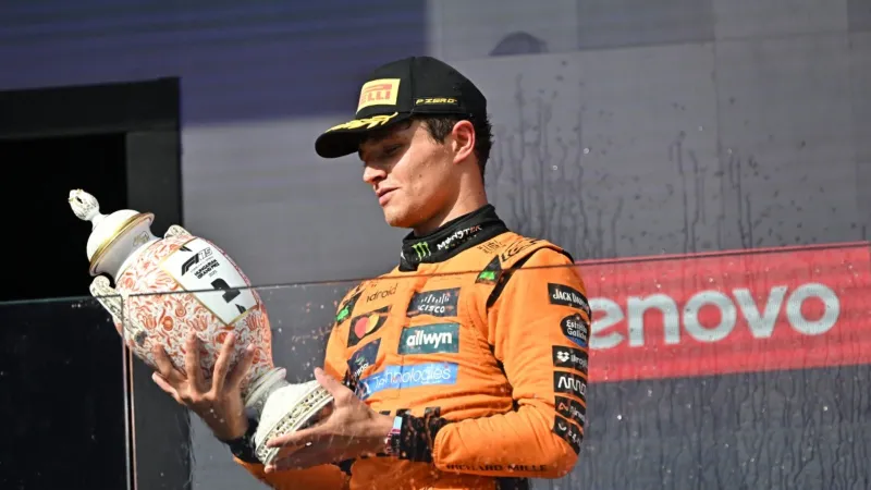 سائق ماكلارين لاندو نوريس يلمح لاعتزال مبكر إذا حقق لقب الفورمولا 1