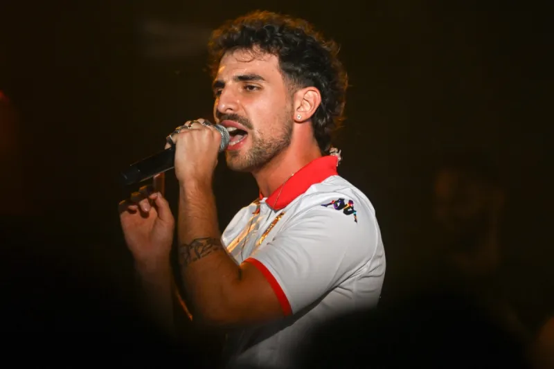 شاكيرا تتفاعل مع ريمكس سانت ليفانت لأغنيتها الشهيرة: "تمنيت لو كنت هناك!" 