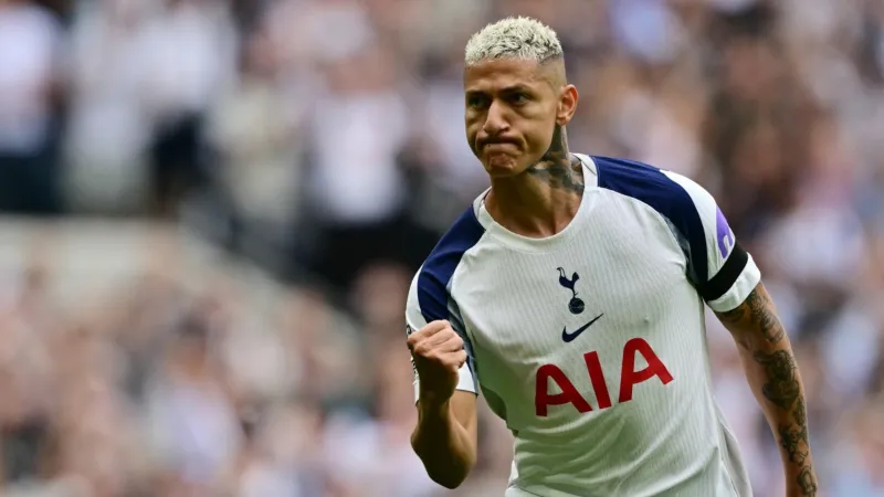 ريتشارليسون يتألق ويقود توتنهام لاكتساح بيرنلي بثلاثية (فيديو)