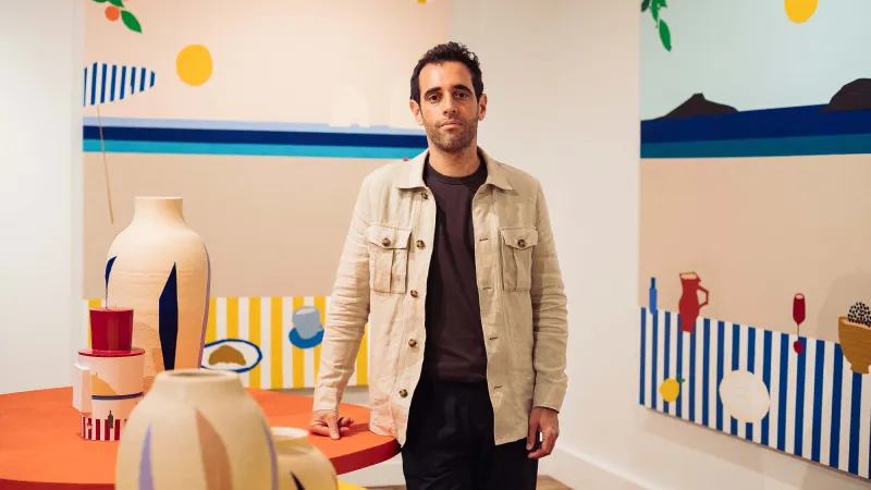 حين يتحوّل العطر إلى لوحة:  Ben Arpea يرسم شرفات Acqua di Parma