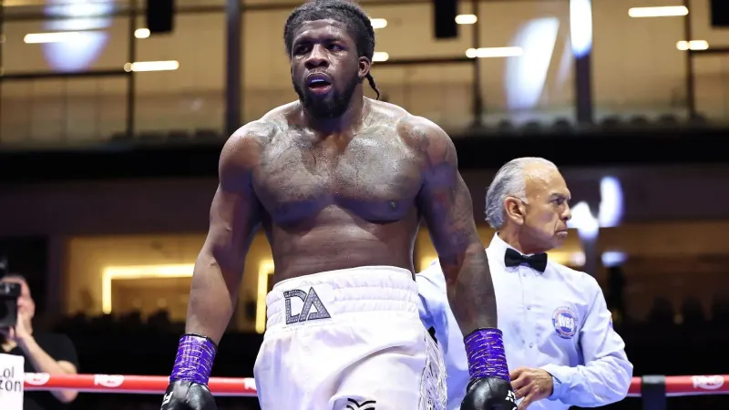 بعد تحضيرات مكثفة وتغيير فني... أدلايي يواجه الحقيقة داخل الحلبة