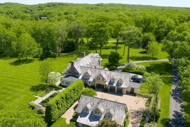 أبواب الفخامة مفتوحة: دليلك لاختيار فيلتك الفاخرة في أمريكا