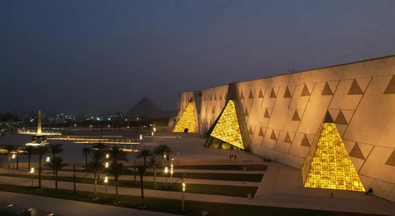 المتحف المصري الكبير يفتح أبوابه أمام الزوار في نوفمبر المقبل