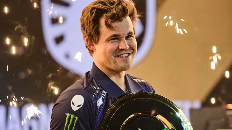 كارلسن بطل الشطرنج في كأس العالم للرياضات الإلكترونية بالرياض