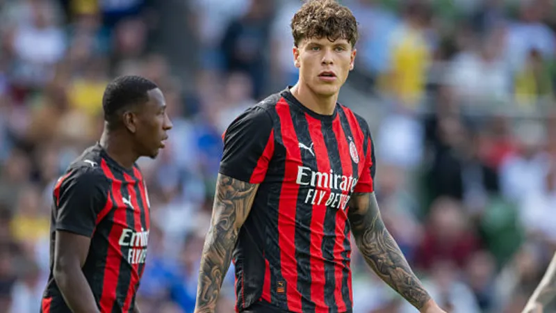 ثنائية ميلان تحسم القمة أمام ليتشي في الدوري الإيطالي