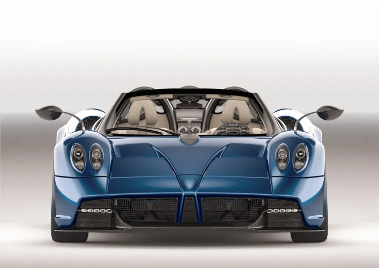 سقوط سيارة  Pagani Huayra Roadster بـ3.5 مليون دولار من شاحنة في موناكو (فيديو)