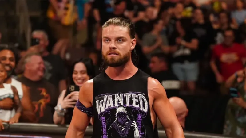 WWE يثير أزمة انتقال ألكسندر إيزاك لليفربول من جديد (فيديو)