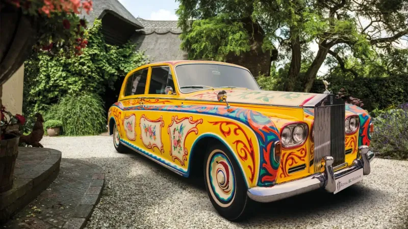 من هوليوود إلى الهيب هوب.. رحلة Rolls-Royce Phantom المئوية