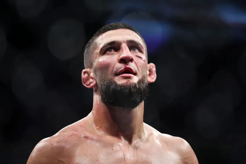  بعد تتويجه ببطولة العالم للوزن المتوسط  UFC 319.. تعرف على  ثروة حمزة شيمايف