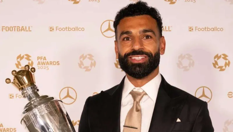 يواصل هيمنته للمرة الثالثة.. محمد صلاح يحصد جائزة الأفضل في الدوري الإنجليزي 2025