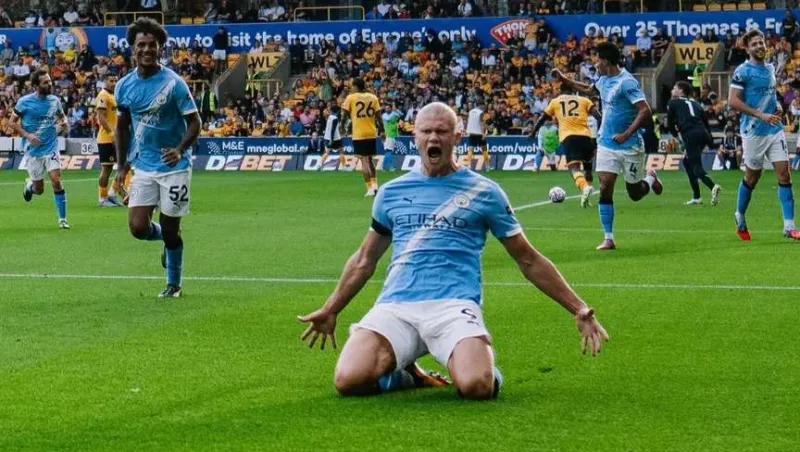 مانشستر سيتي يبدأ الدوري بانتصار ساحق على ولفرهامبتون (فيديو)