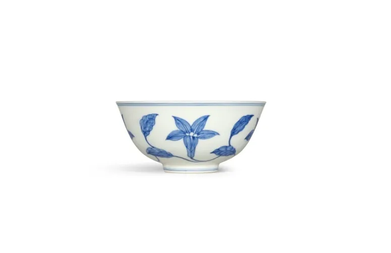 دار سوذبيز تعرض وعاء "الزنبق" الصيني بقيمة تتجاوز 10 ملايين دولار