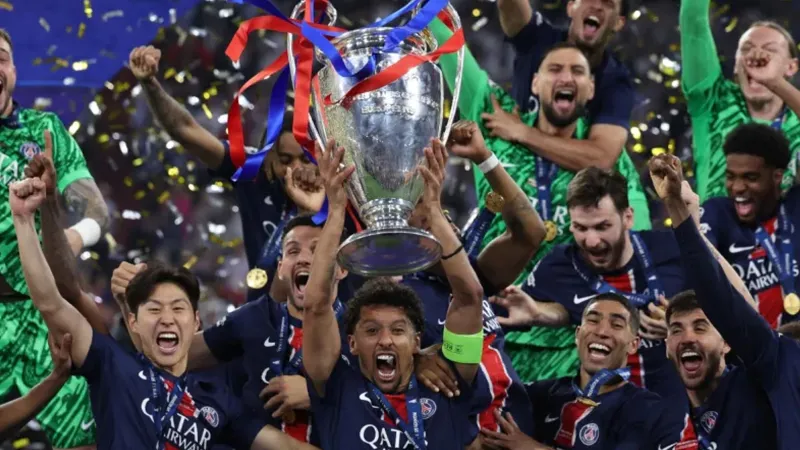 رسميًا.. باريس سان جيرمان يتعاقد مع الحارس لوكاس شوفالييه من ليل