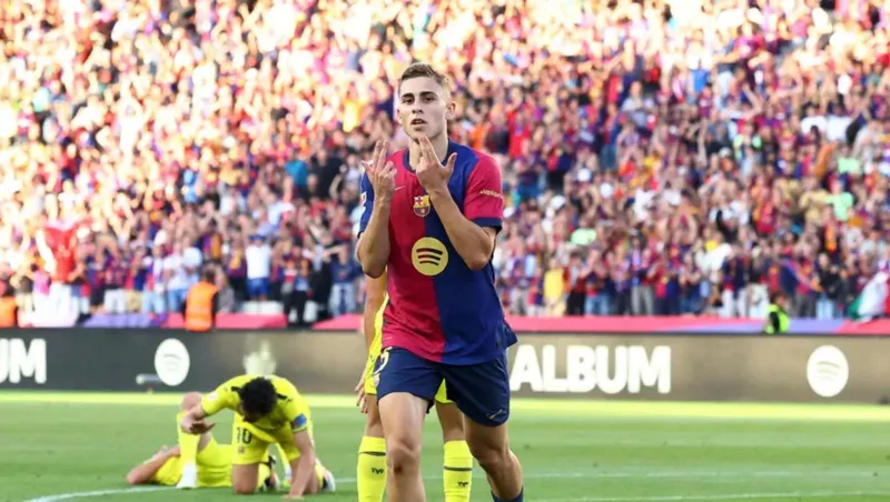 عرض "فلكي" من مانشستر يونايتد لضم فيرمين لوبيز يُربك حسابات برشلونة