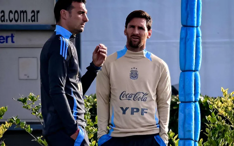 ميسي يقود قائمة الأرجنتين في مواجهتي فنزويلا والإكوادور