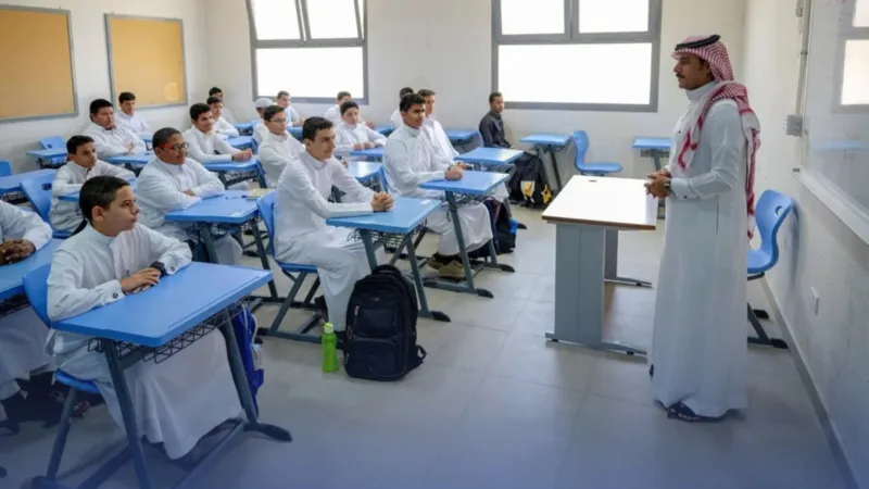 المركز الوطني للمناهج يعلن إطارًا متكاملًا لليوم الدراسي والبرامج التعليمية