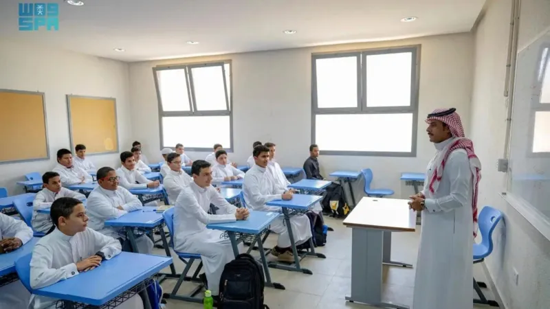 بعد موافقة مجلس الوزراء.. تفاصيل التقويم الدراسي الجديد بنظام الفصلين