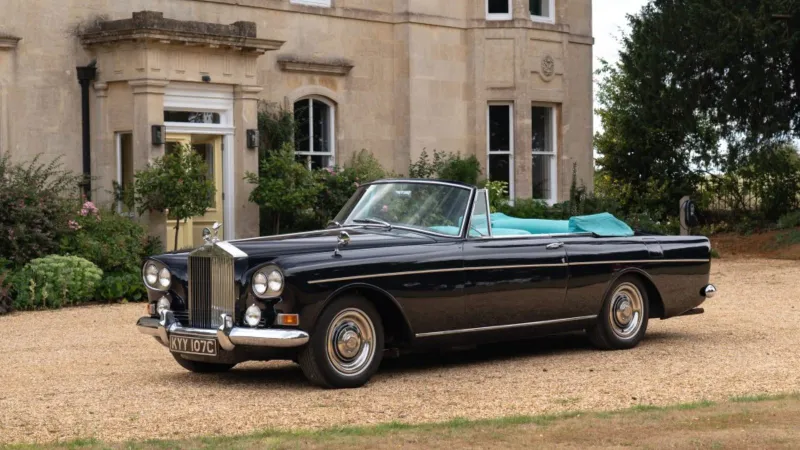 رولز -رويس الشهيرة من فيلم Blow Up في مزاد بسعر مبدئي استثنائي