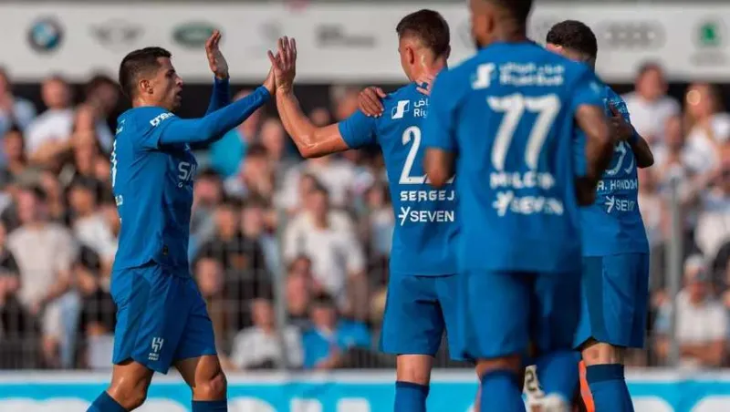 الهلال يسحق بالينغن الألماني 6-1 في أول ودياته استعدادًا للموسم الجديد (فيديو)