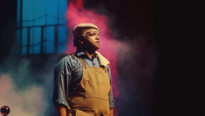 خالد المظفر بعد الجلطة على المسرح.. كيف تطورت حالته الصحية؟