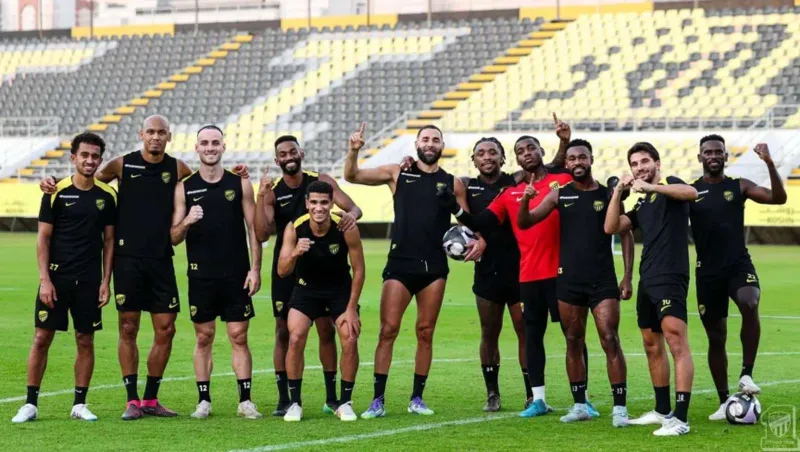 الحارس العبسي يقود تشكيلة الاتحاد الأساسية ضد الأخدود 