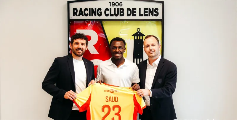 لانس يتعاقد مع سعود عبد الحميد.. ويكشف عن الصفقة بأسلوب لافت (فيديو)