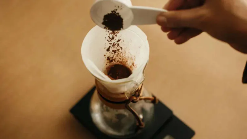 هل تضعف القهوة مفعول المضادات الحيوية؟ دراسة حديثة تجيب