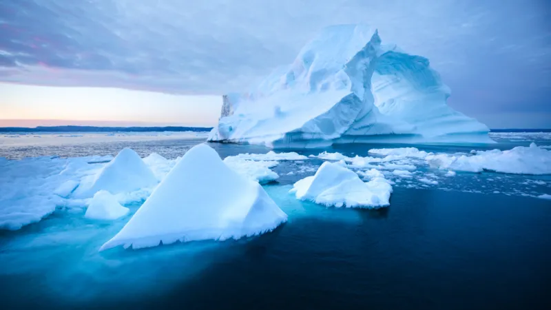مدن كبرى مهددة بالغرق بسبب انهيار جليد غرب أنتاركتيكا