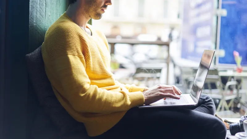 دراسة حديثة تحذر: اللاب توب والهاتف المحمول يؤثران على خصوبة الرجال