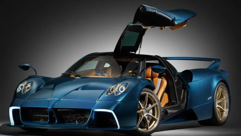 هيرمس تكشف عن باغاني هوايرا بتصميم فريد من نوعه