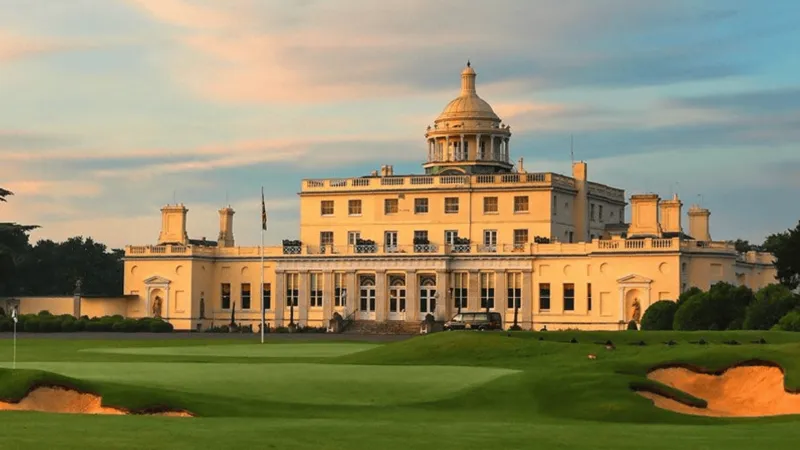 أغنى رجل في آسيا يقتني قصر جيمس بوند التاريخي.. إليك قيمة الصفقة الفاخرة