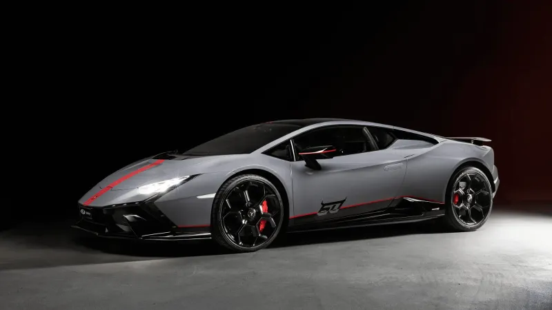  لامبورغيني هوراكان تيكنيكا.. تحفة نادرة تجمع الفخامة والأداء
